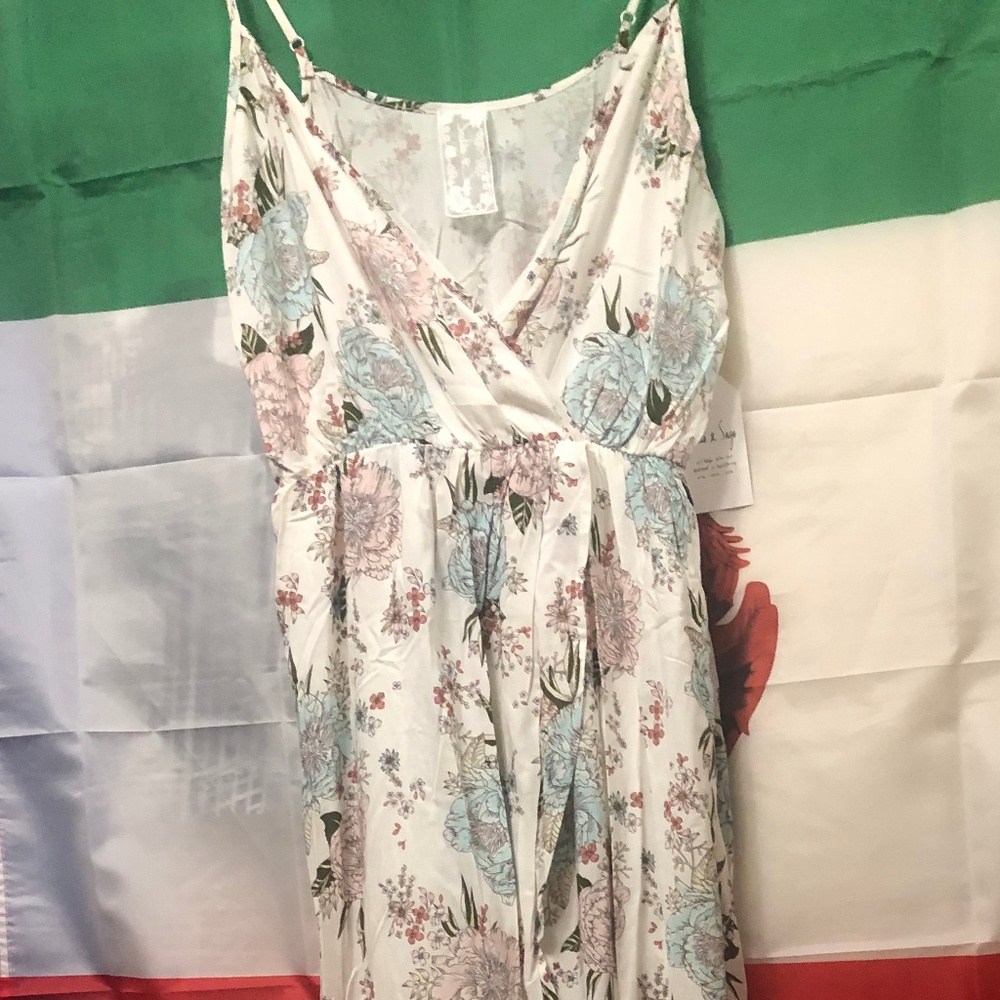 Sadie & Sage floral maxi-dress brand new